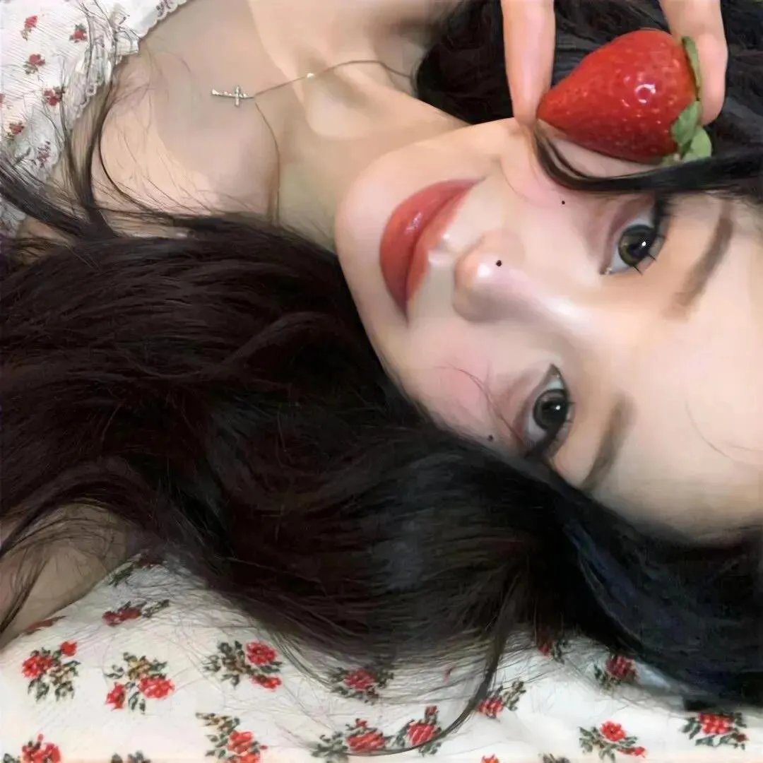 我的穷鬼闺蜜竟是我上司